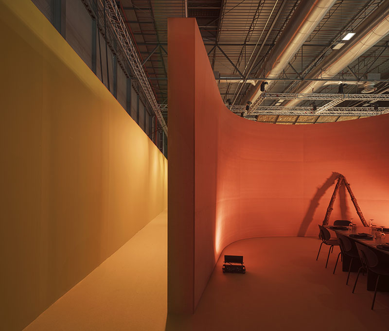 Guest Lounge Arco: cómo crear un espacio con lo que ardió