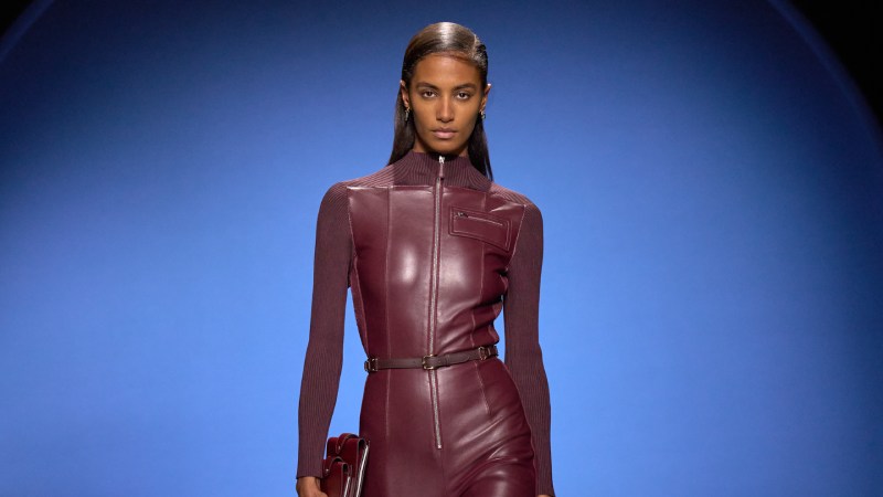 Hermès mira al crepúsculo para su armario femenino de fw26