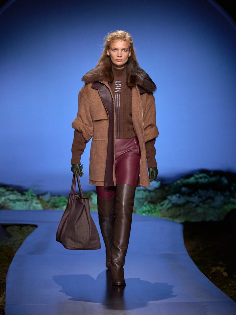 Hermès mira al crepúsculo para su armario femenino de fw26
