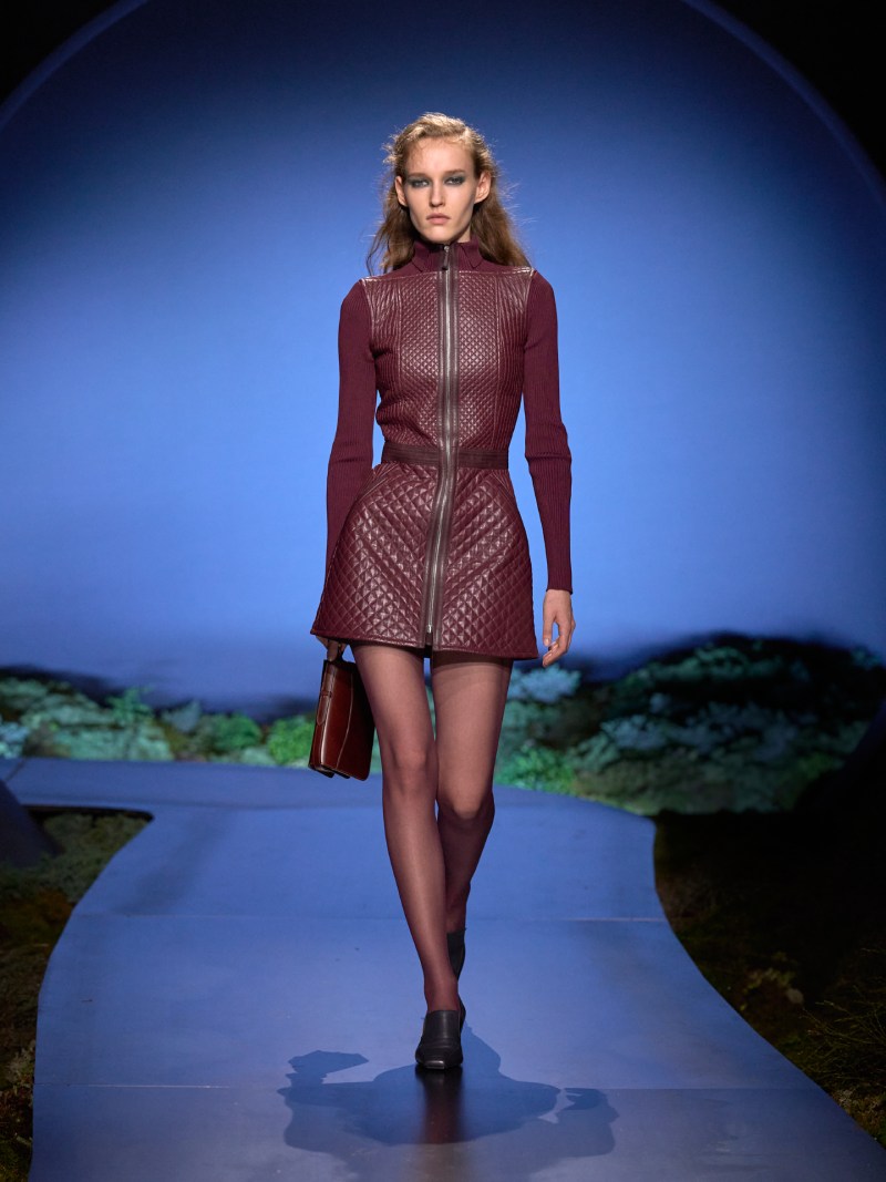 Hermès mira al crepúsculo para su armario femenino de fw26