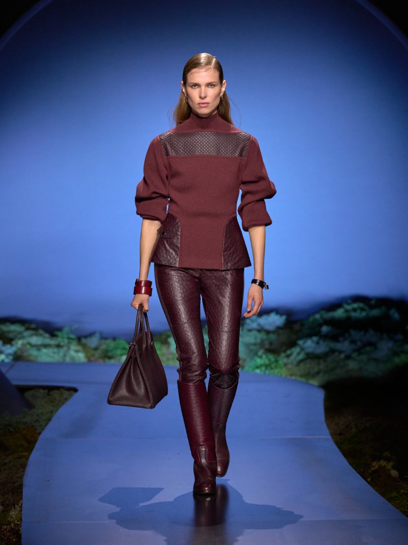 Hermès mira al crepúsculo para su armario femenino de fw26