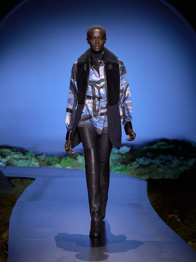 Hermès mira al crepúsculo para su armario femenino de fw26