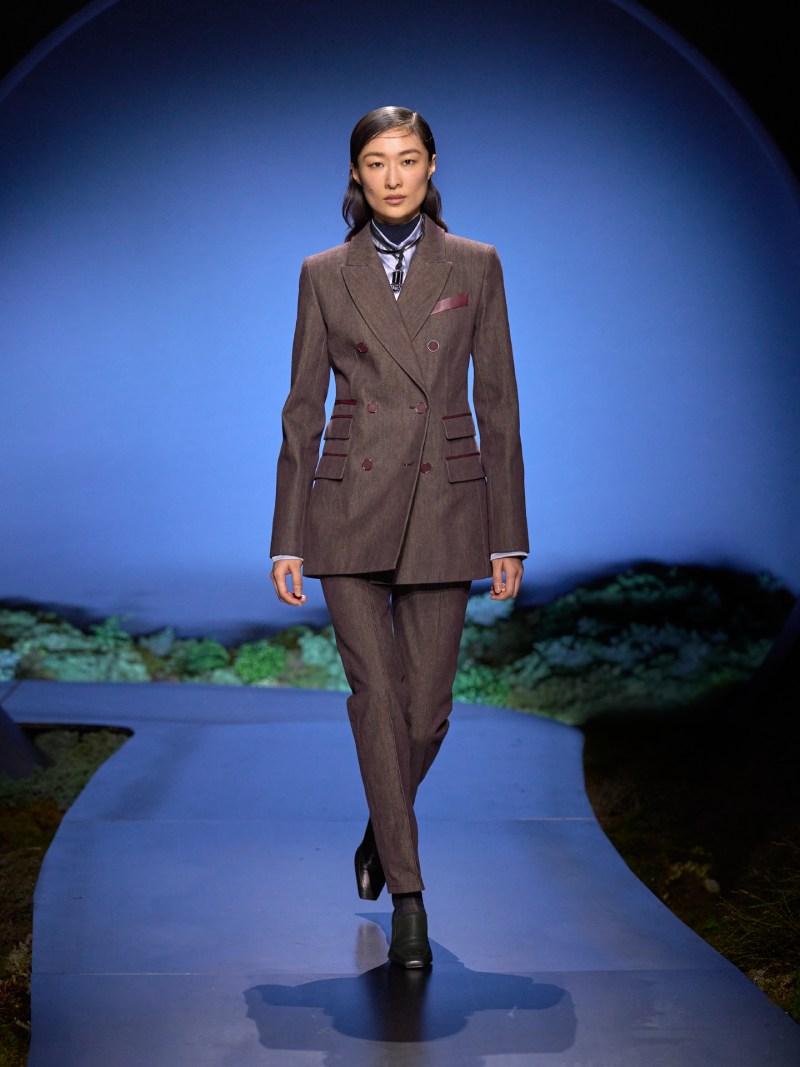 Hermès mira al crepúsculo para su armario femenino de fw26