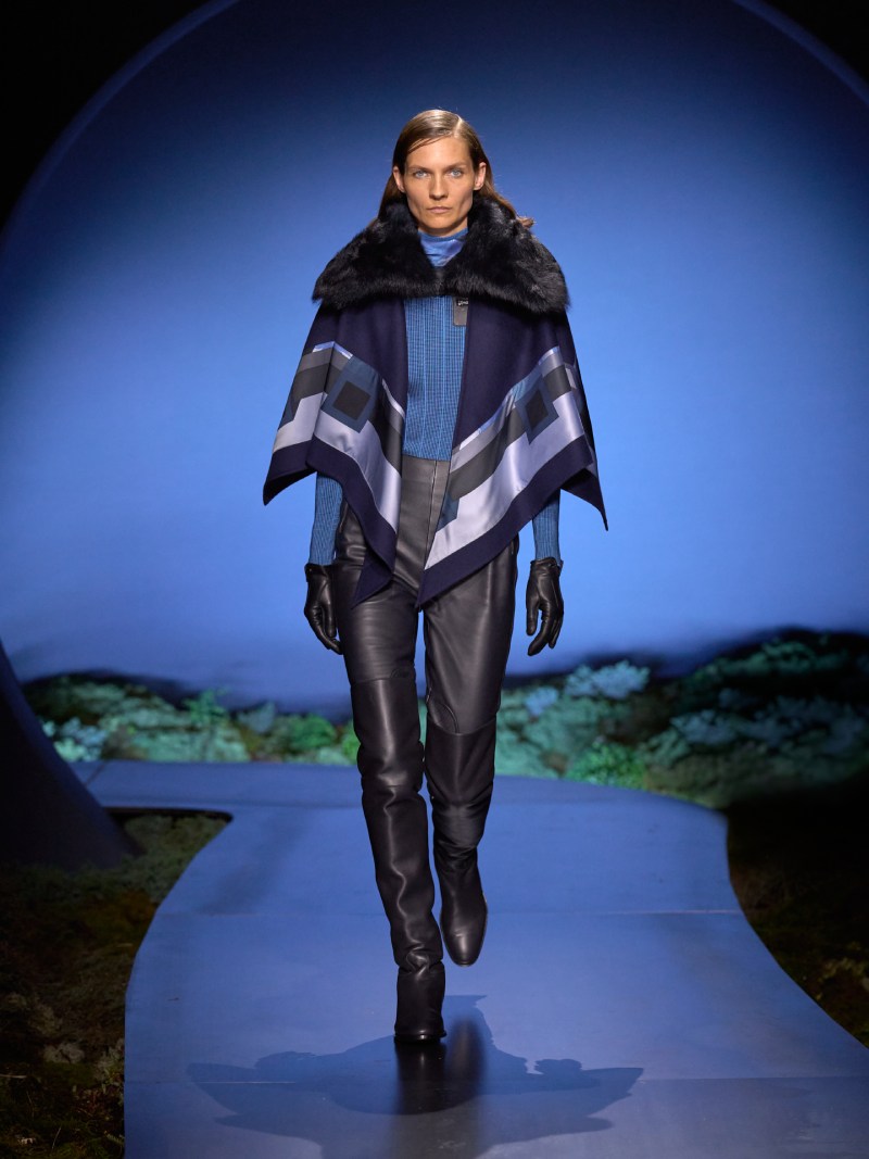 Hermès mira al crepúsculo para su armario femenino de fw26