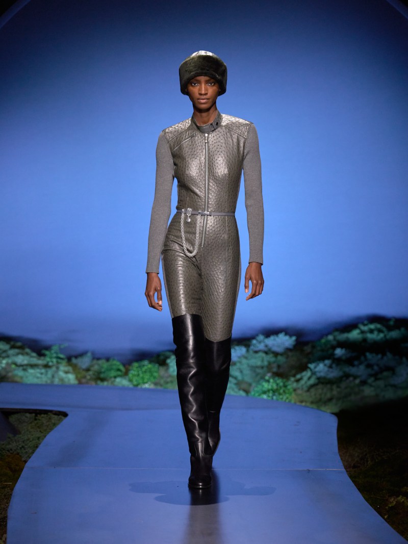 Hermès mira al crepúsculo para su armario femenino de fw26
