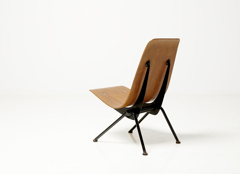 La expo que recuerda que Jean Prouvé no solo diseñó muebles