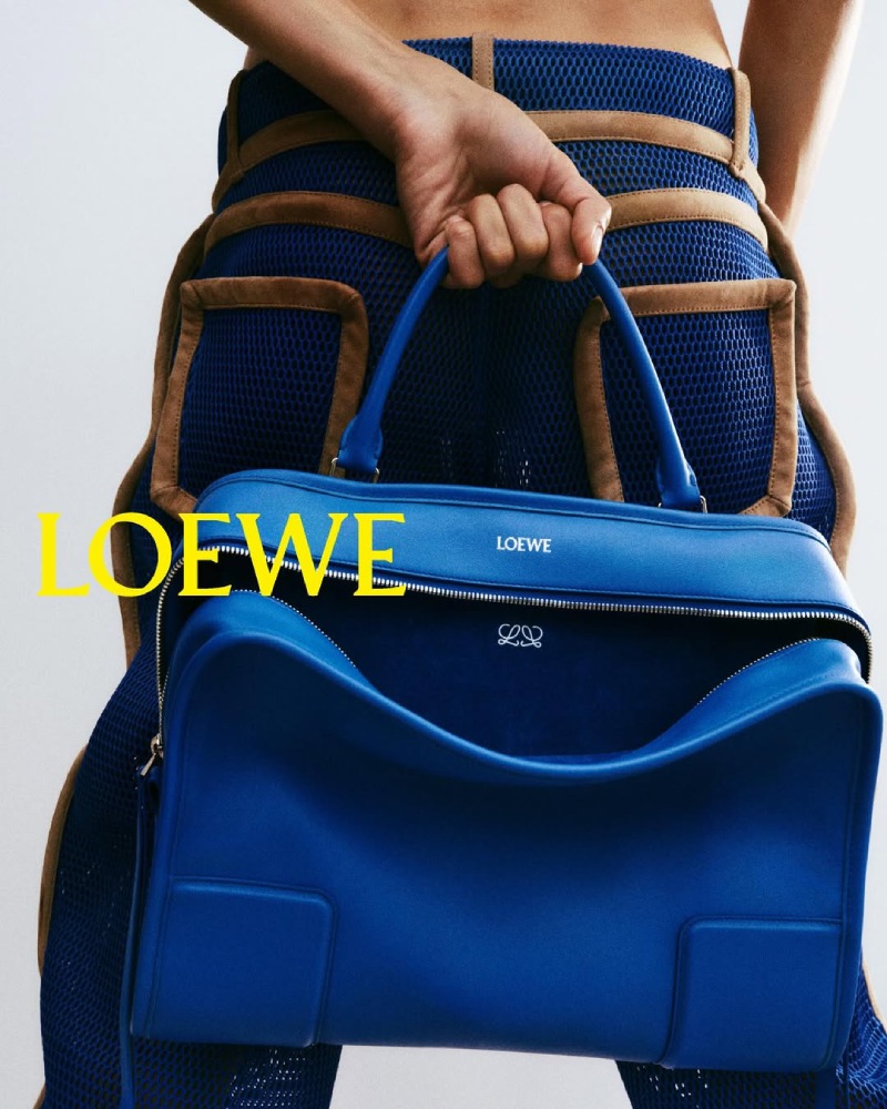 Julia Garner es la nueva embajadora global de Loewe