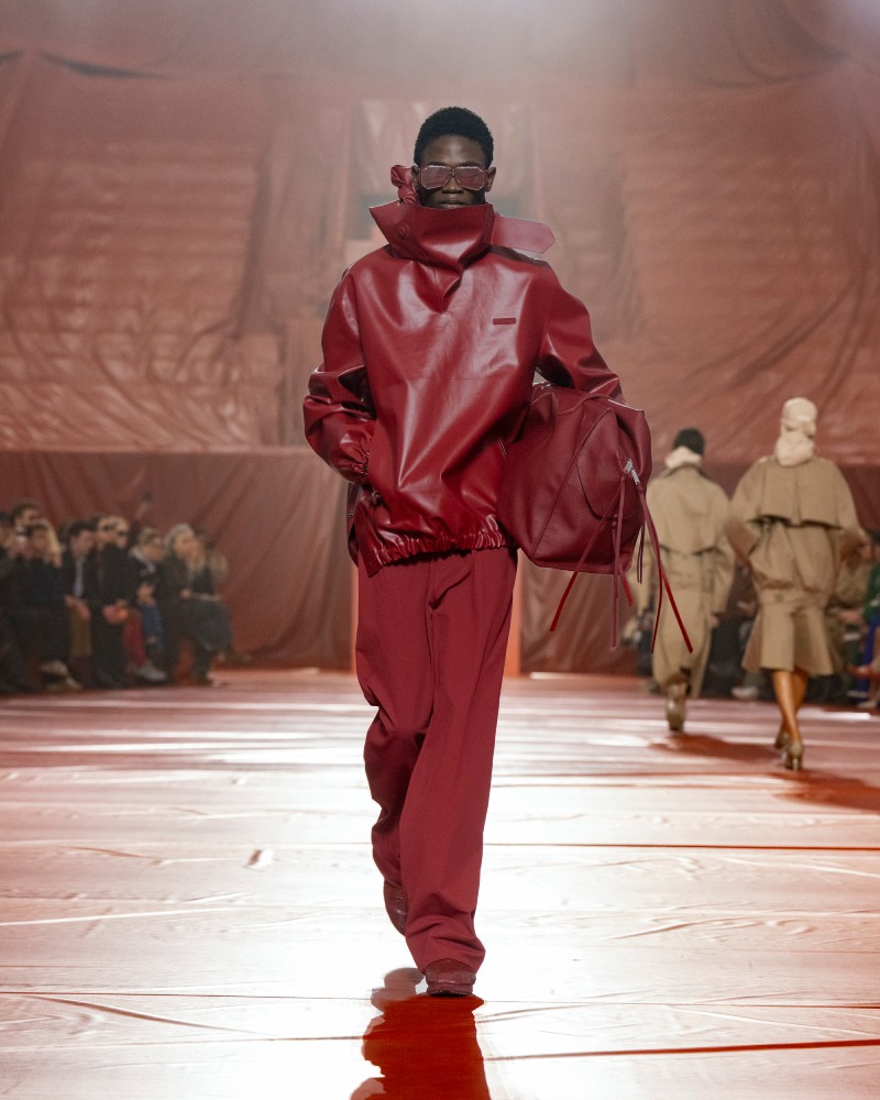 Lacoste se pone más deportivo (e impermeable) para fw26