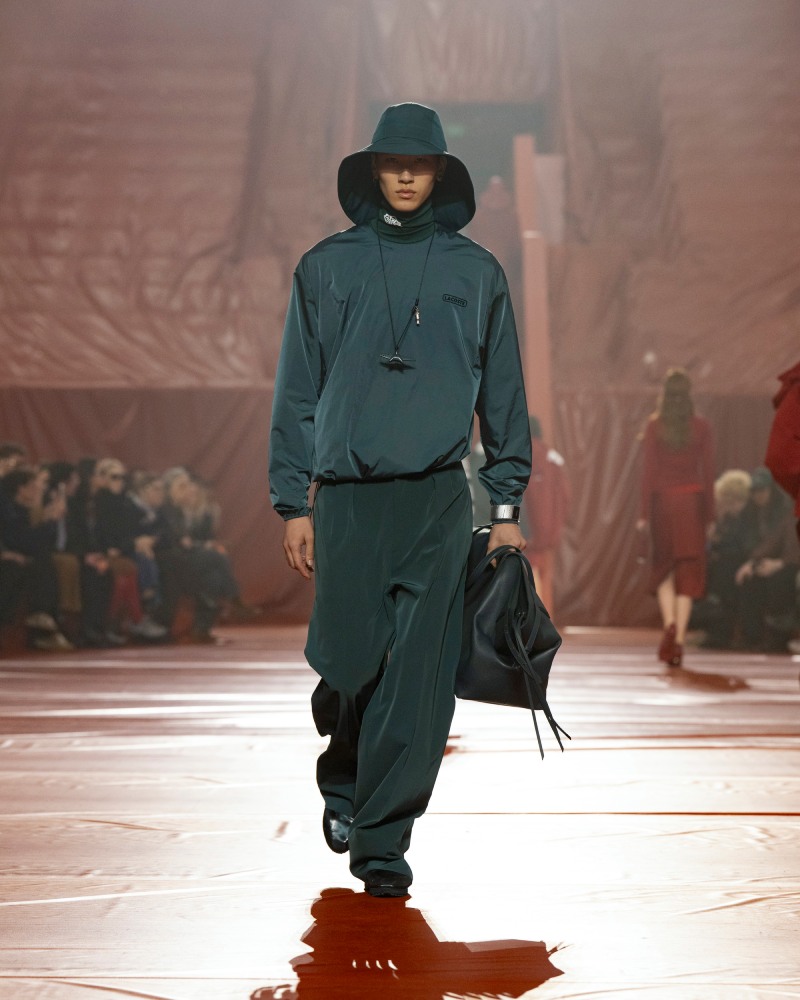 Lacoste se pone más deportivo (e impermeable) para fw26