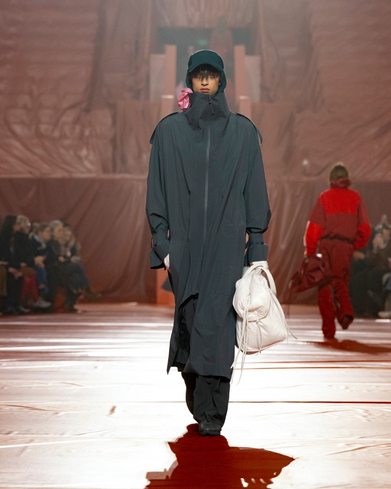 Lacoste se pone más deportivo (e impermeable) para fw26