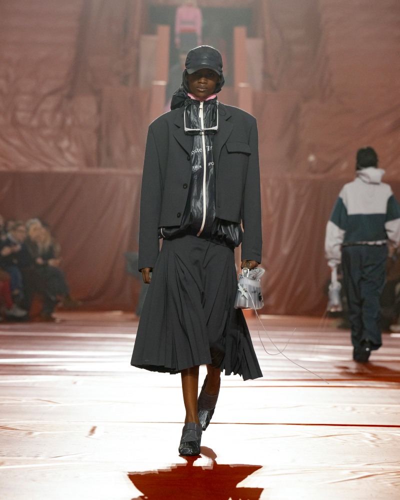 Lacoste se pone más deportivo (e impermeable) para fw26