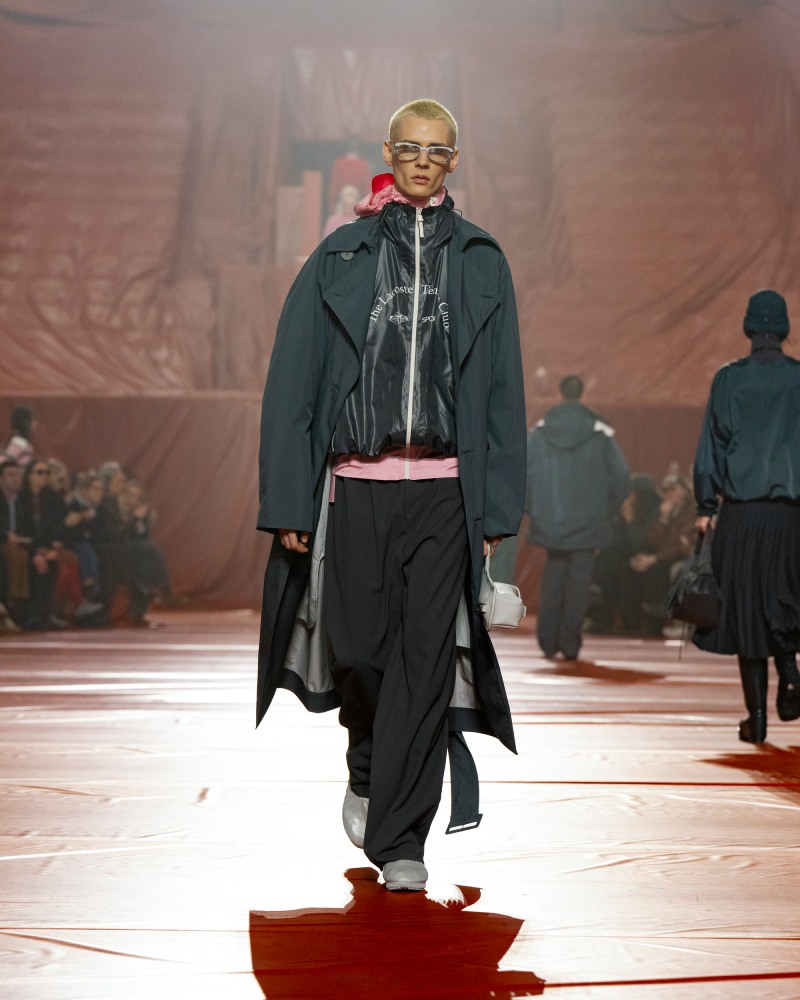 Lacoste se pone más deportivo (e impermeable) para fw26