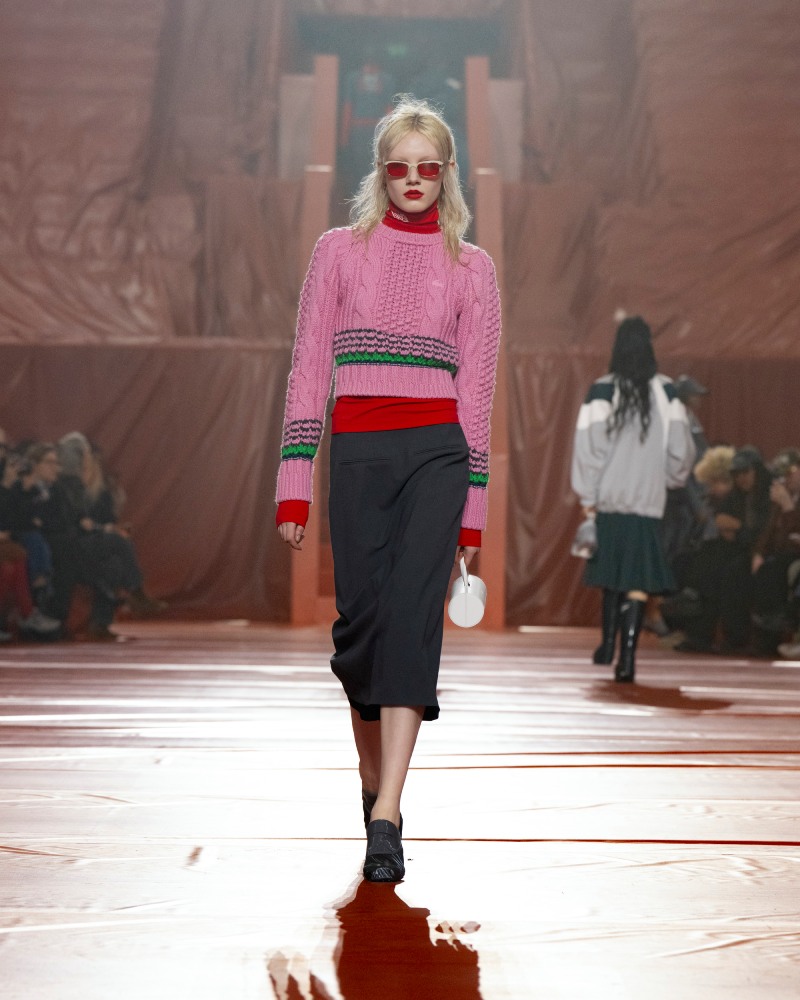 Lacoste se pone más deportivo (e impermeable) para fw26