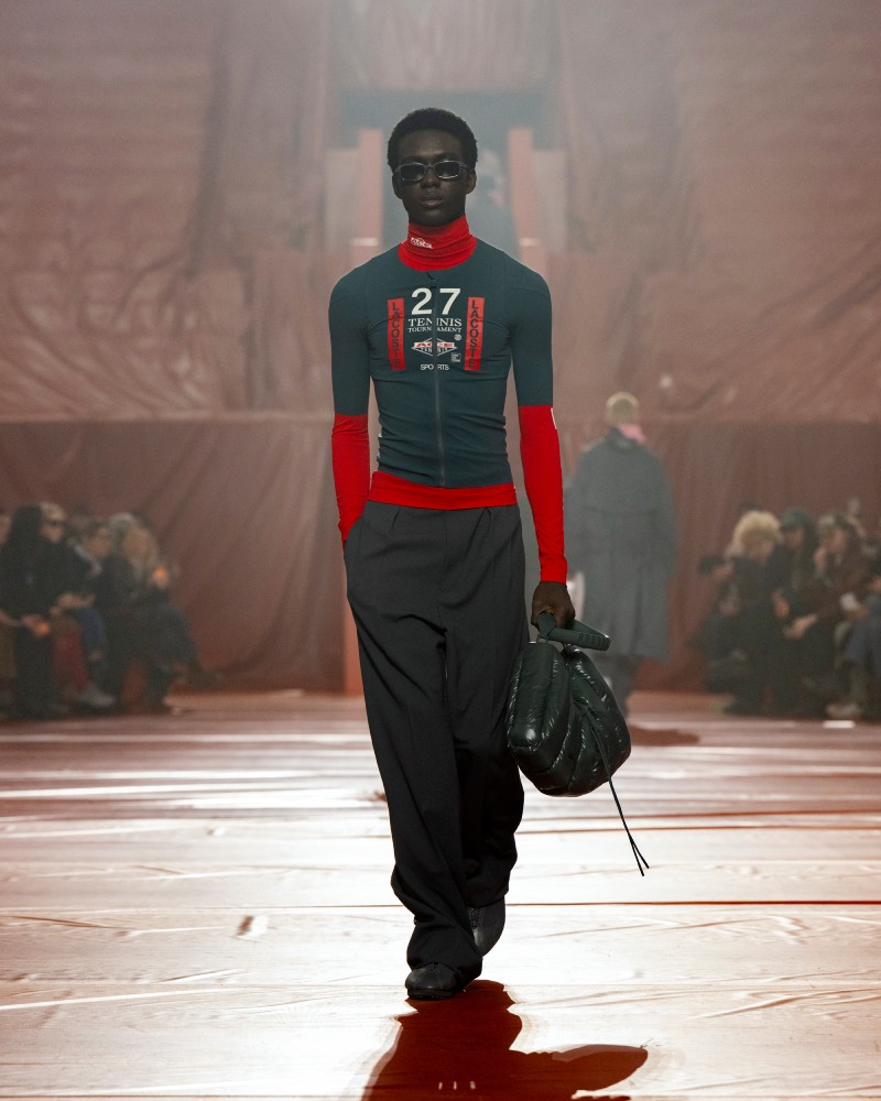 Lacoste se pone más deportivo (e impermeable) para fw26