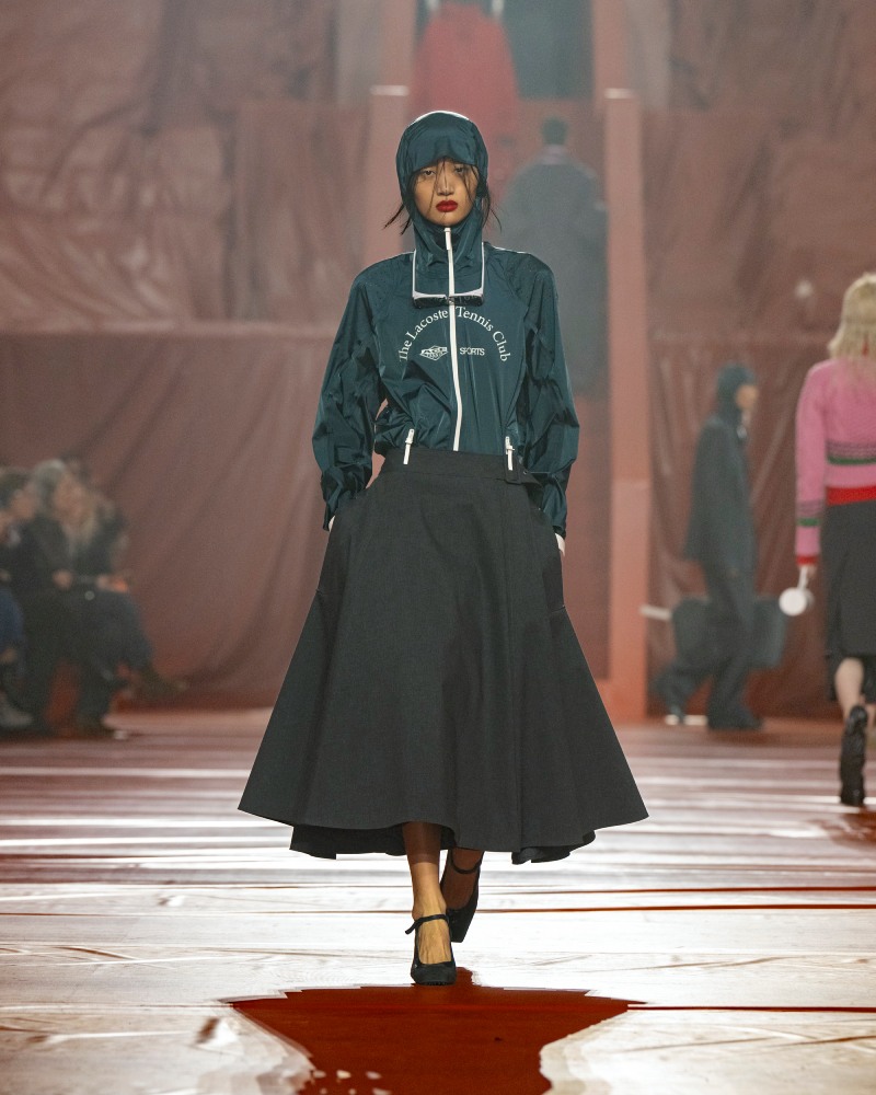 Lacoste se pone más deportivo (e impermeable) para fw26