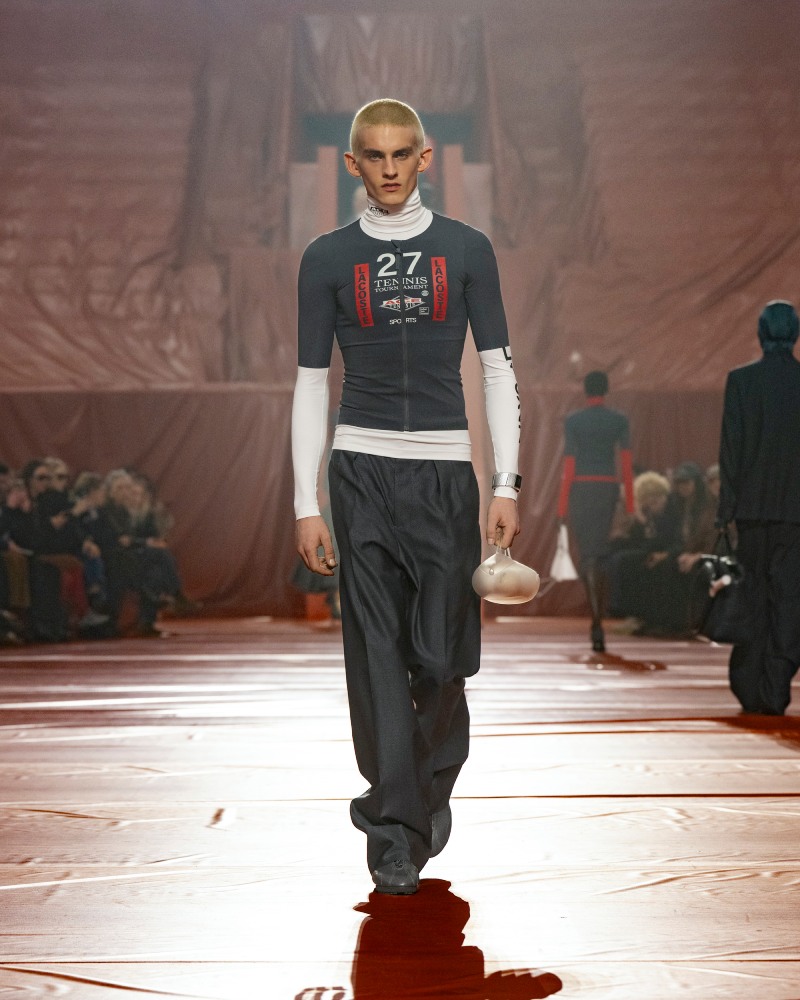 Lacoste se pone más deportivo (e impermeable) para fw26