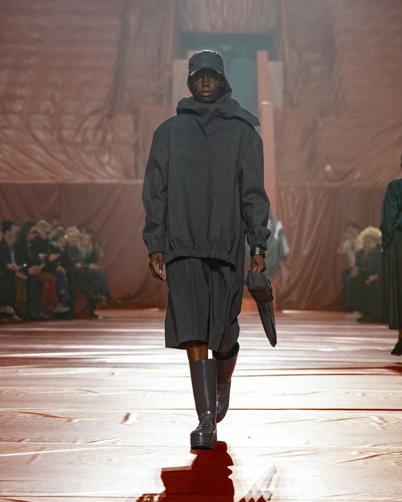 Lacoste se pone más deportivo (e impermeable) para fw26