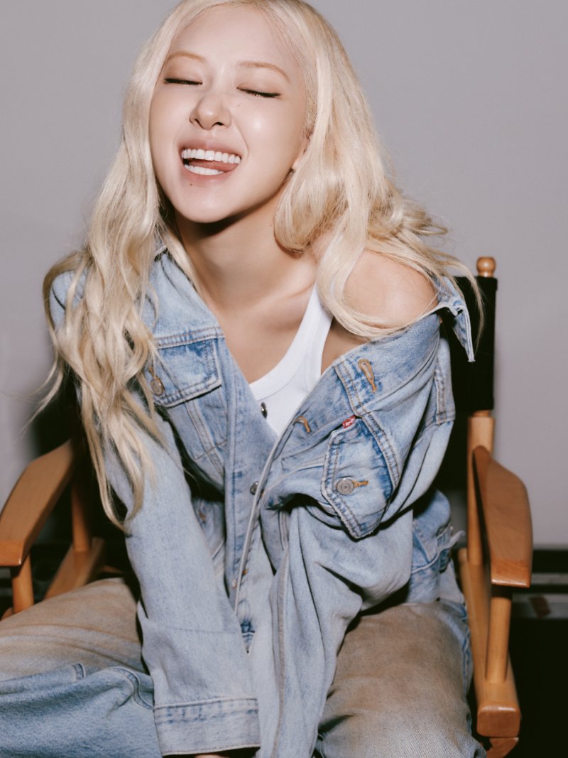 Levi's y Rosé van a estrenar una colabo este 2026