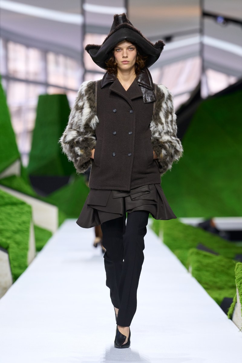 Ghesquiére estudia la naturaleza para Louis Vuitton fw26