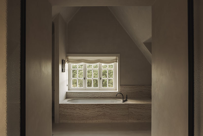 Maison Osaïn renueva la histórica Villa Sous Tous Vent