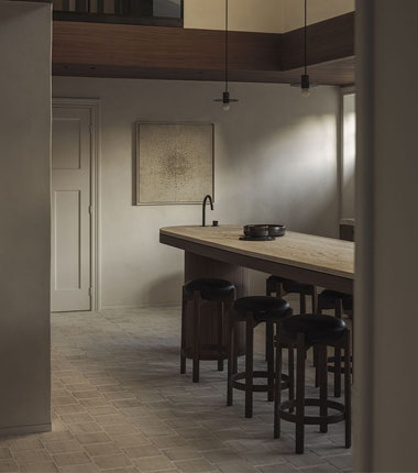 Maison Osaïn renueva la histórica Villa Sous Tous Vent