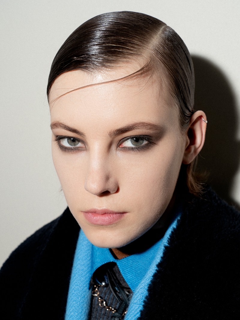 Hermès lleva la elegancia silenciosa a tu maquillaje neutro