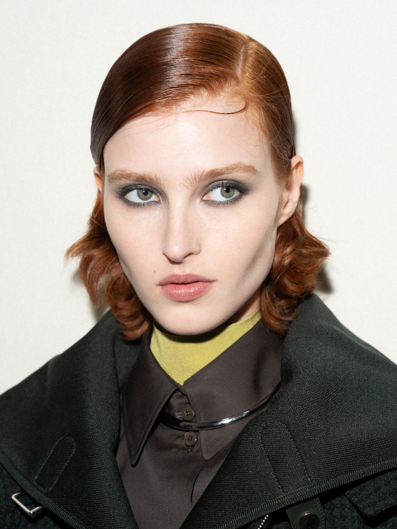 Hermès lleva la elegancia silenciosa a tu maquillaje neutro