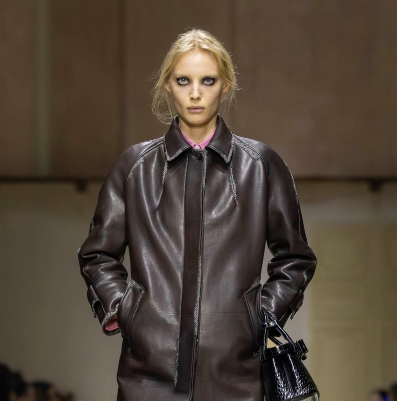 Volverás a ser grunge con labios nude, gracias a Prada