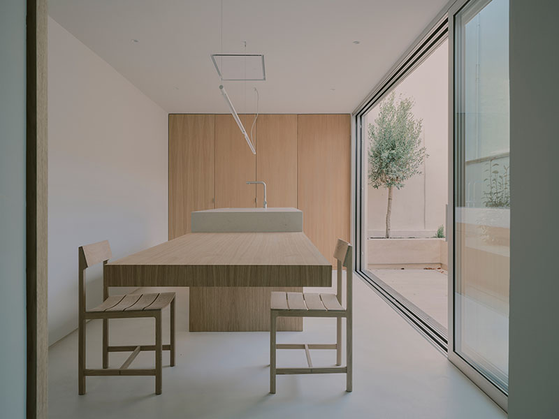 Casa ST: una reforma de Maximale para vivir en calma