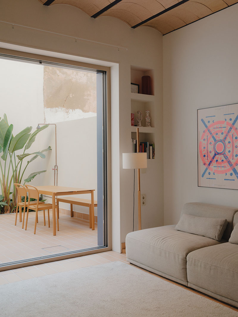 MH.AP Studio reinventa Antonia & Roger desde lo construido