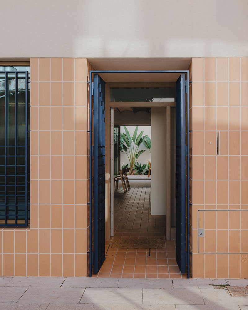 MH.AP Studio reinventa Antonia & Roger desde lo construido