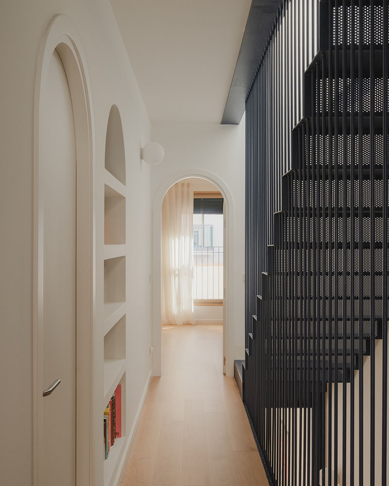 MH.AP Studio reinventa Antonia & Roger desde lo construido