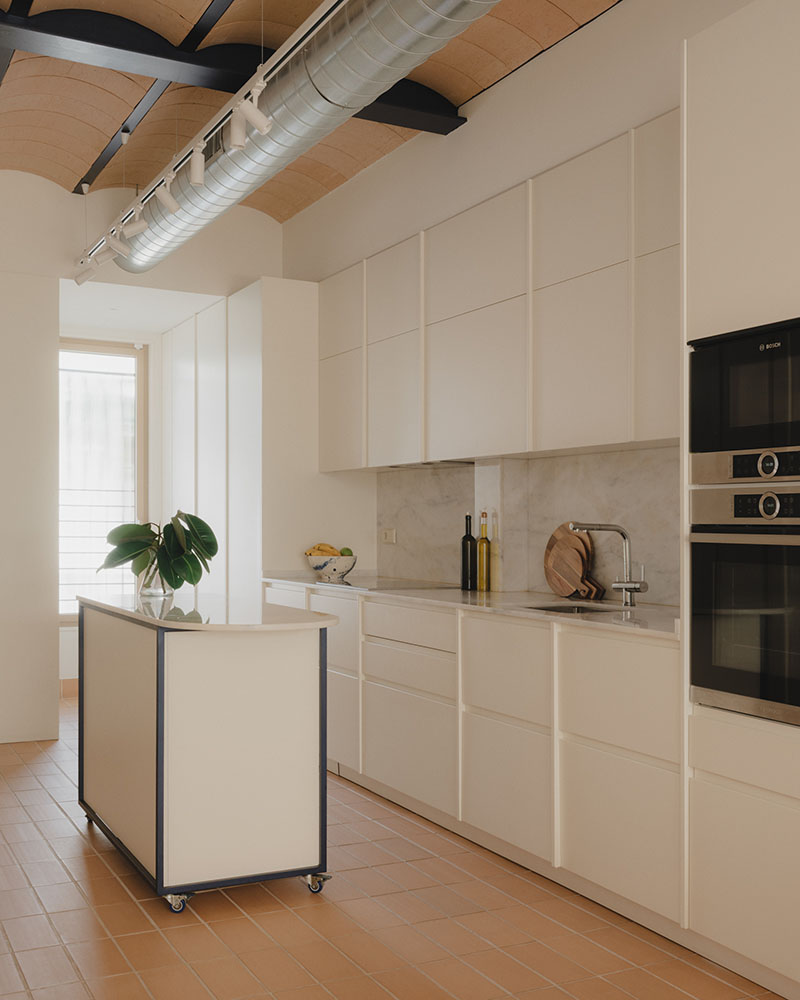 MH.AP Studio reinventa Antonia & Roger desde lo construido