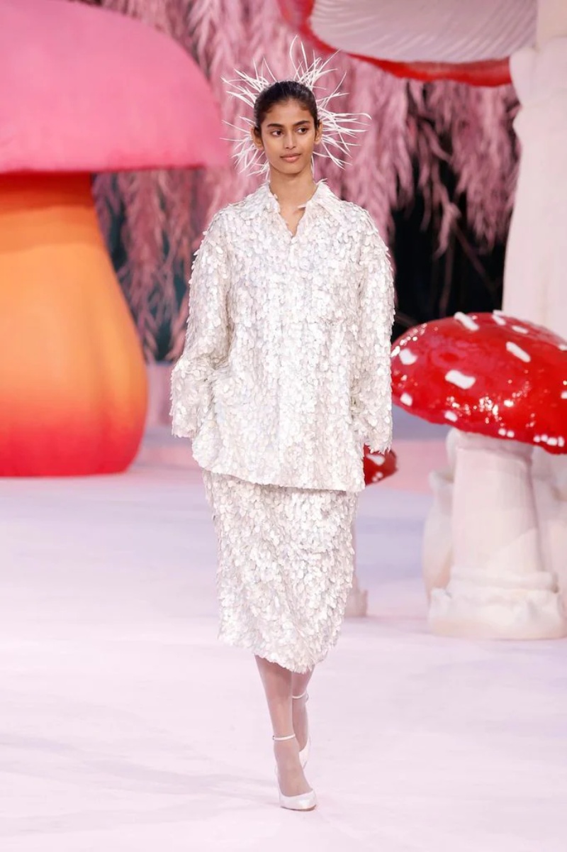 Bhavitha Mandava, la no nepo baby de Chanel, es embajadora