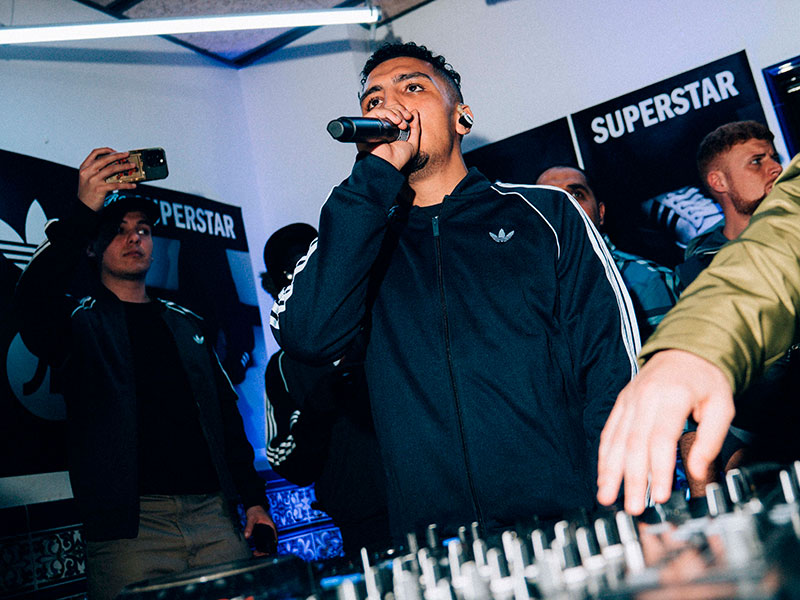 Morad la lía en Barcelona con adidas y JD en un kebab