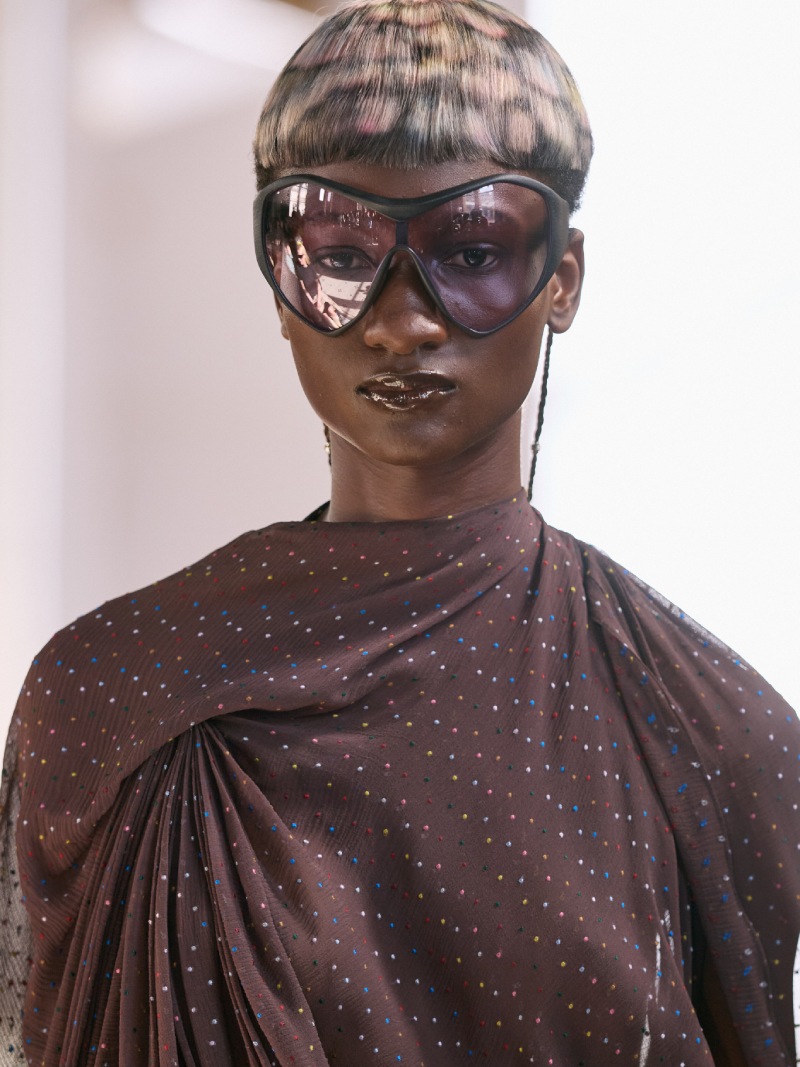 Oakley y Kiko Kostadinov están preparando algo grande...