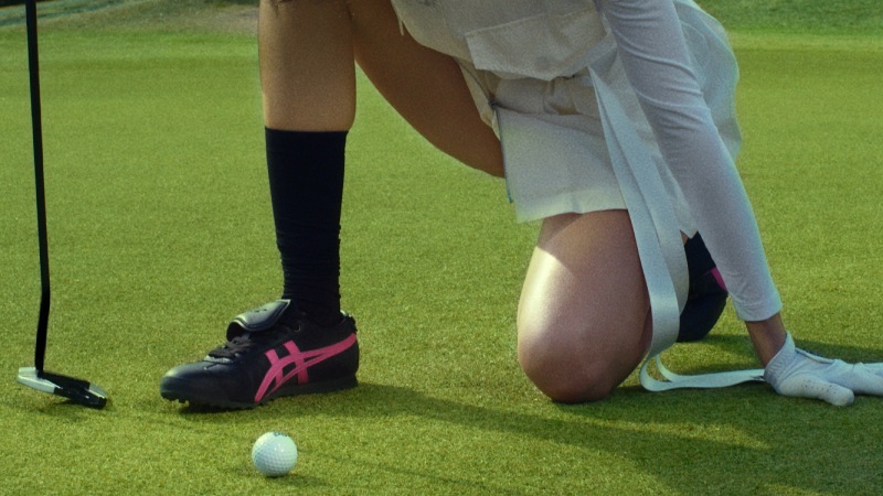 Onitsuka Tiger lleva sus Mexico 66 al green esta primavera