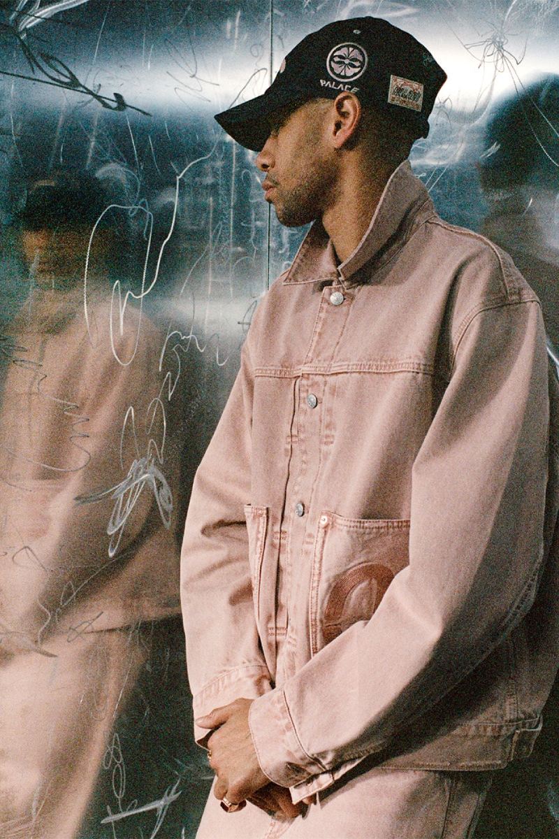 Palace y Evisu vuelven a darnos moda urbana Y2K para ss26