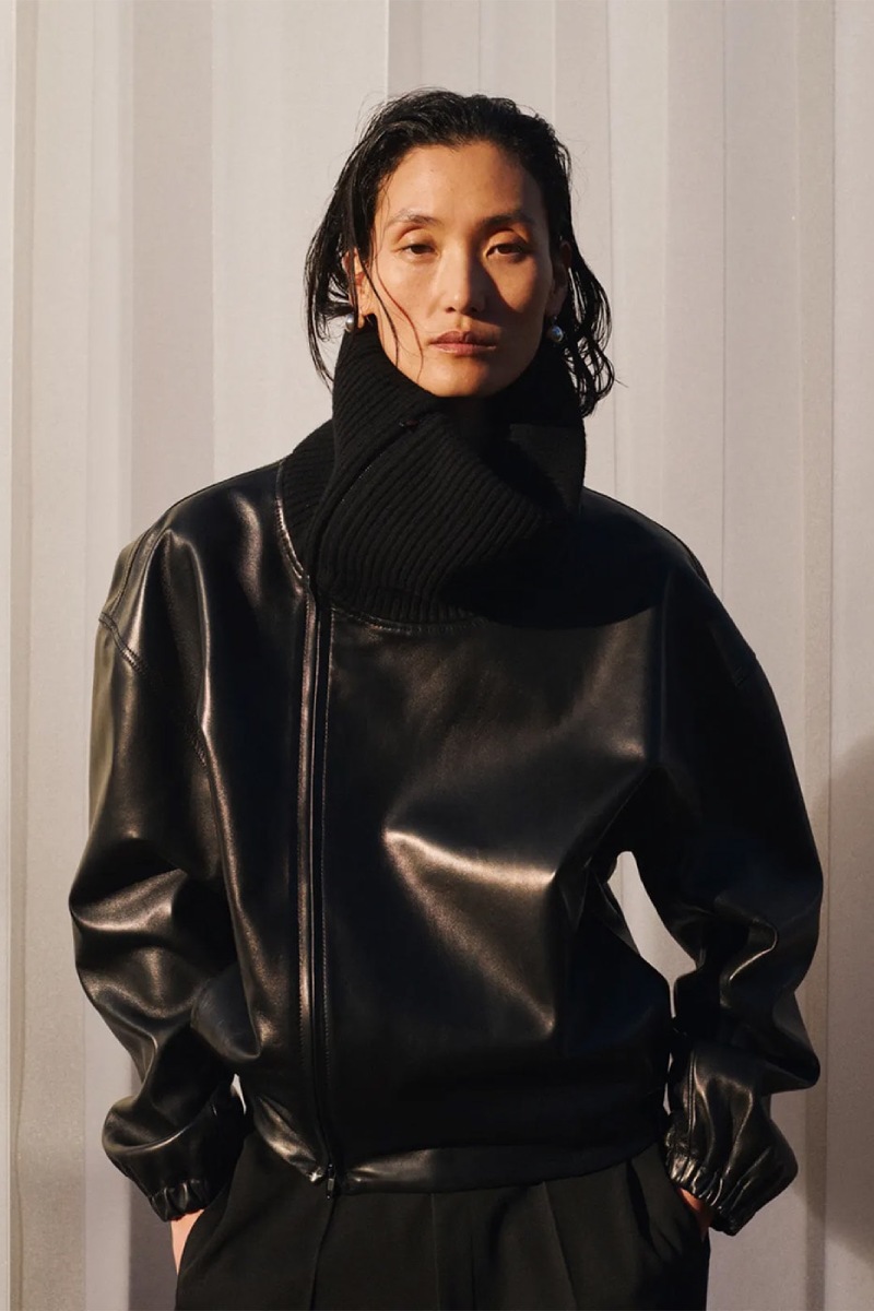 Phoebe Philo nos da otra clase de elegancia contemporánea