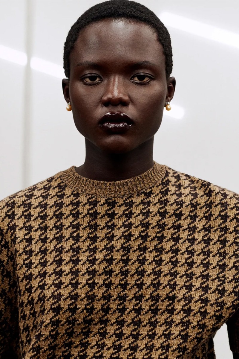 Phoebe Philo nos da otra clase de elegancia contemporánea