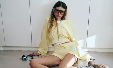 La ropa deportiva de Bershka Active nos lleva a usar nylon