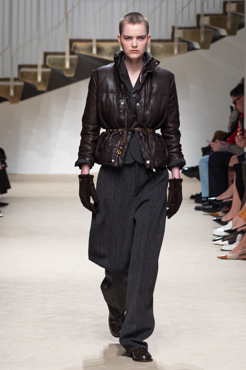 Tod’s AW26: define su savoir‑faire italiano con cuero