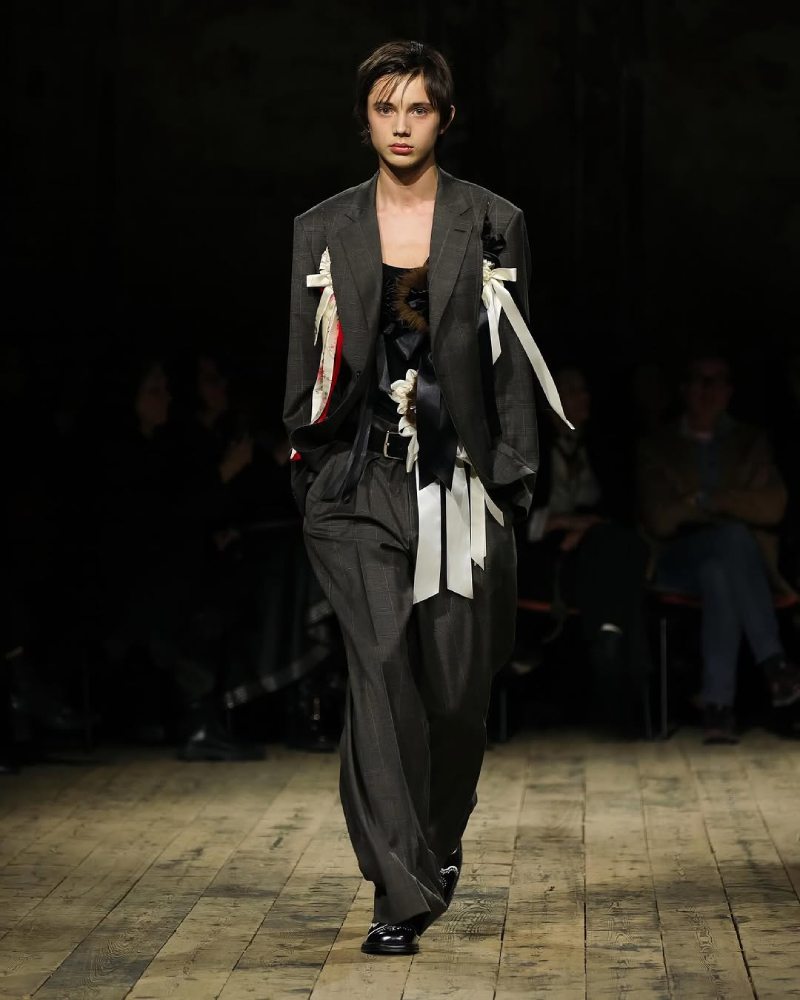 Simone Rocha es la primera invitada a Pitti Uomo 110