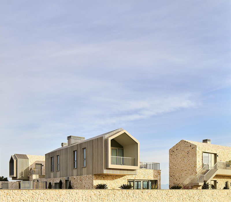 Sour y su estudio de grabación residencial donde todo suma