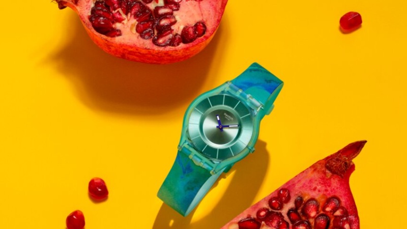 Swatch profesa minimalismo tropical con sus nuevos relojes