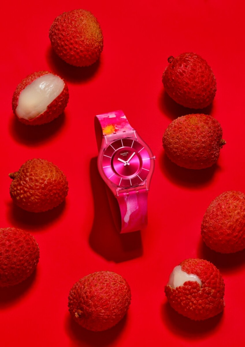 Swatch profesa minimalismo tropical con sus nuevos relojes
