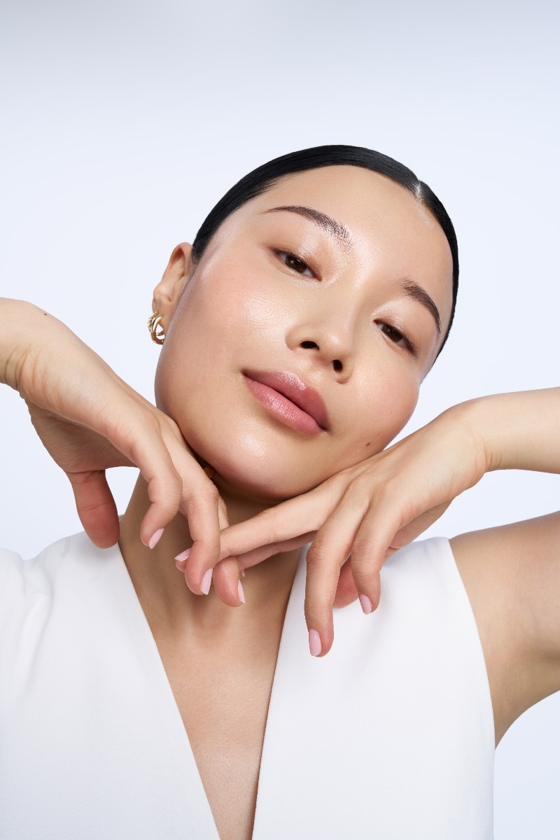 ¿Buscas un glass skin? Ponte la mascarilla de L'Oréal Paris