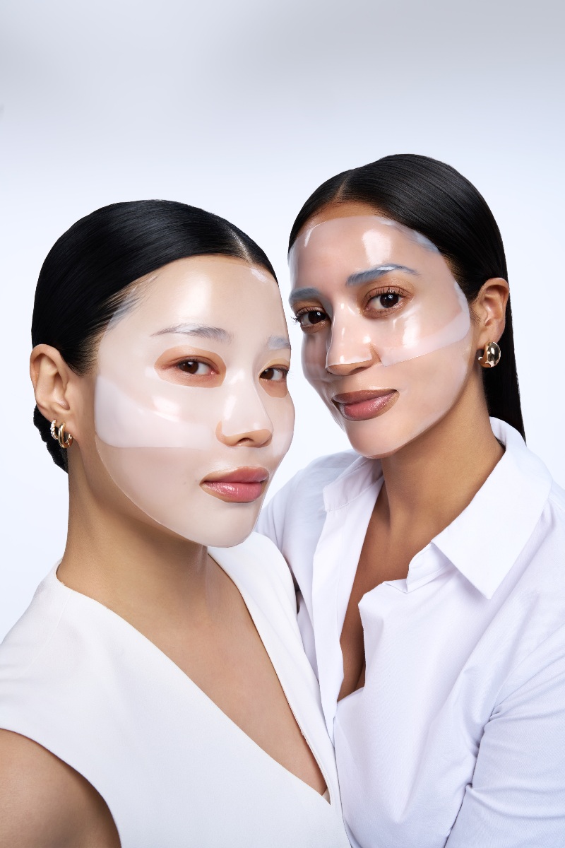 ¿Buscas un glass skin? Ponte la mascarilla de L'Oréal Paris