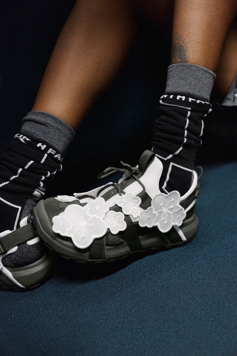 TNF y Cecilie Bahnsen vuelven con un look más ligero