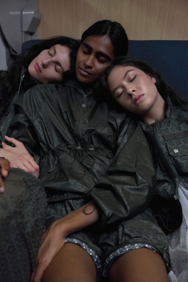 TNF y Cecilie Bahnsen vuelven con un look más ligero